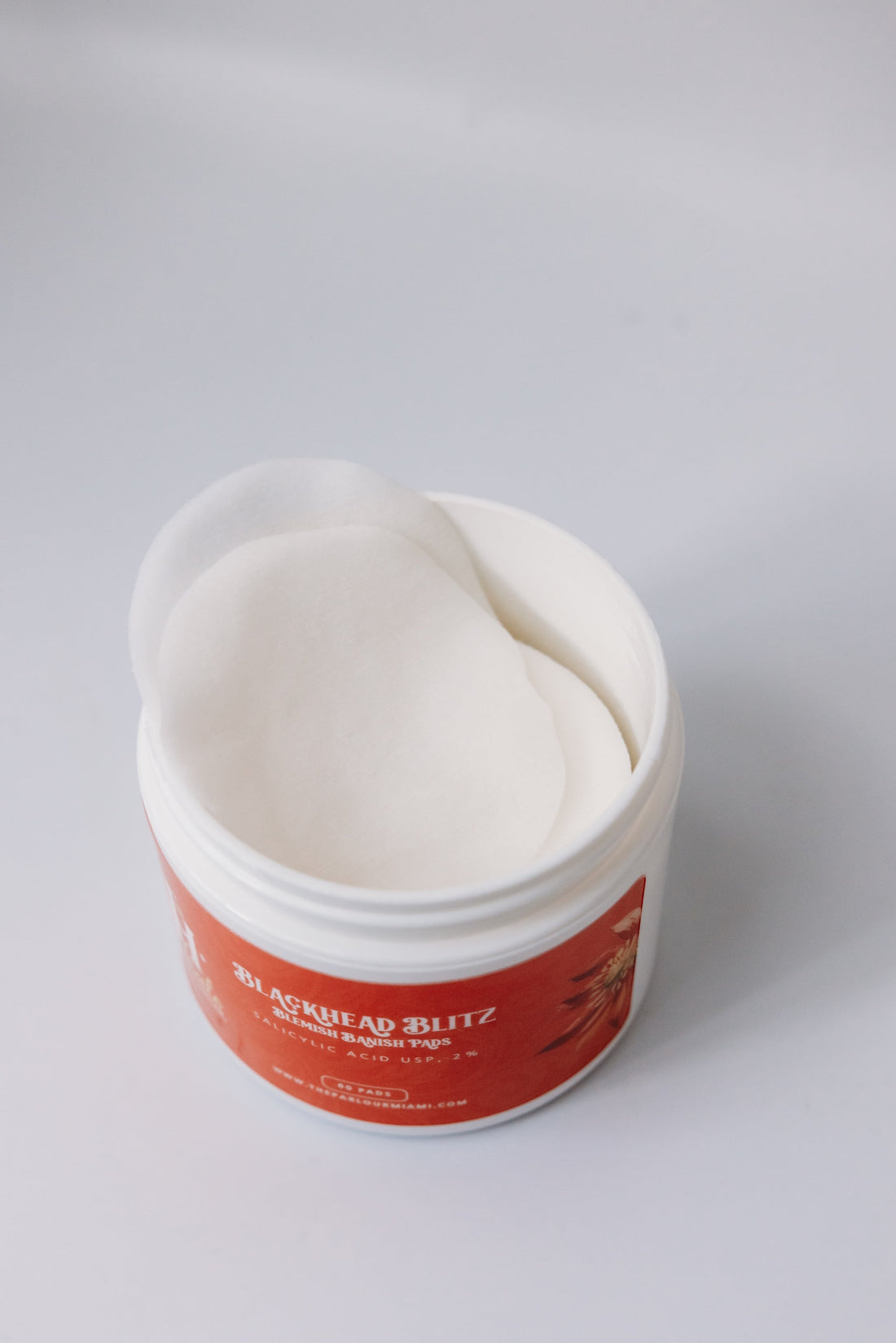 Blackhead Treatment Pads for Clogged Pores: How Blackhead Blitz Helps Clear Blackheads Fast