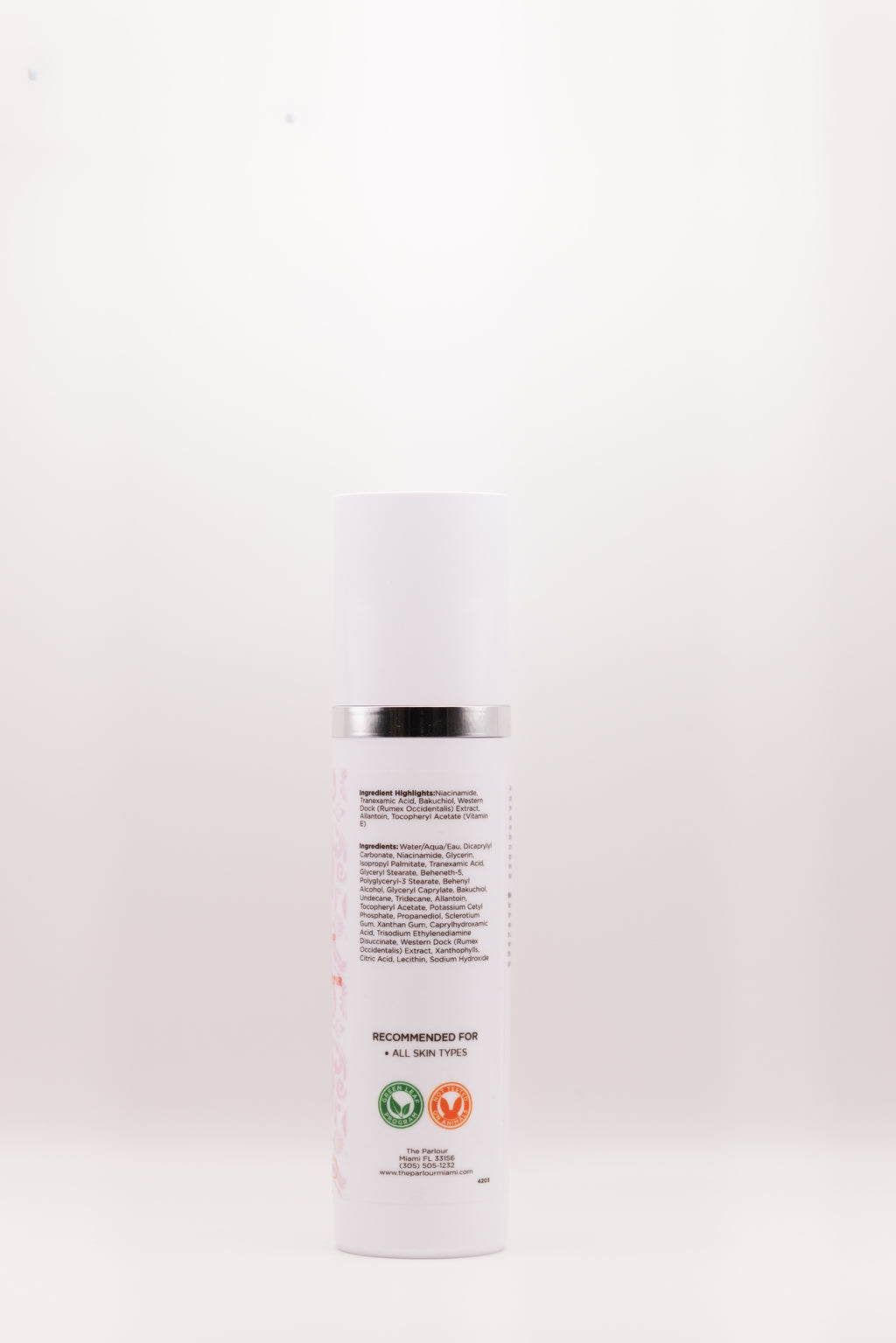 Ingredient list on MelaMend Advanced Pigment Corrector by The Parlour featuring niacinamide, tranexamic acid, bakuchiol, and antioxidant botanicals for correcting discoloration and hyperpigmentation